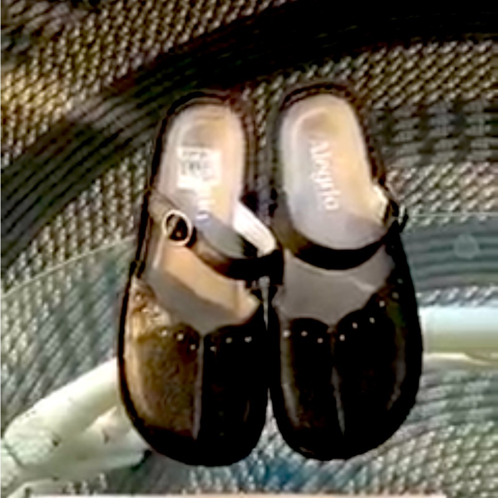 Alegria work shoes for nurses, teachers etc.